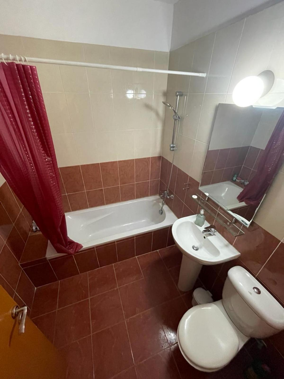 VIP Resort Apartment on Makenzie Beach Larnaca Buitenkant foto