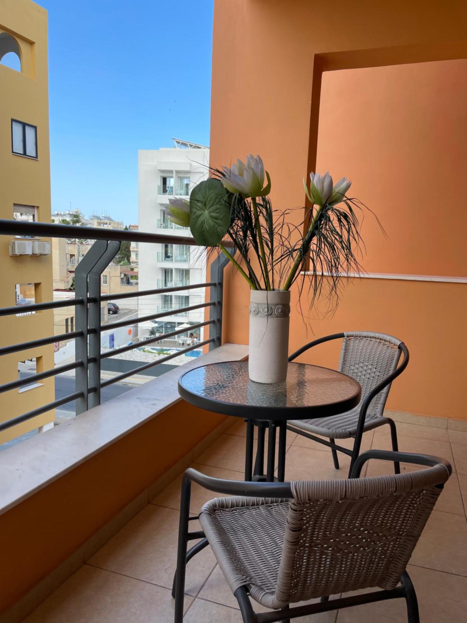VIP Resort Apartment on Makenzie Beach Larnaca Buitenkant foto