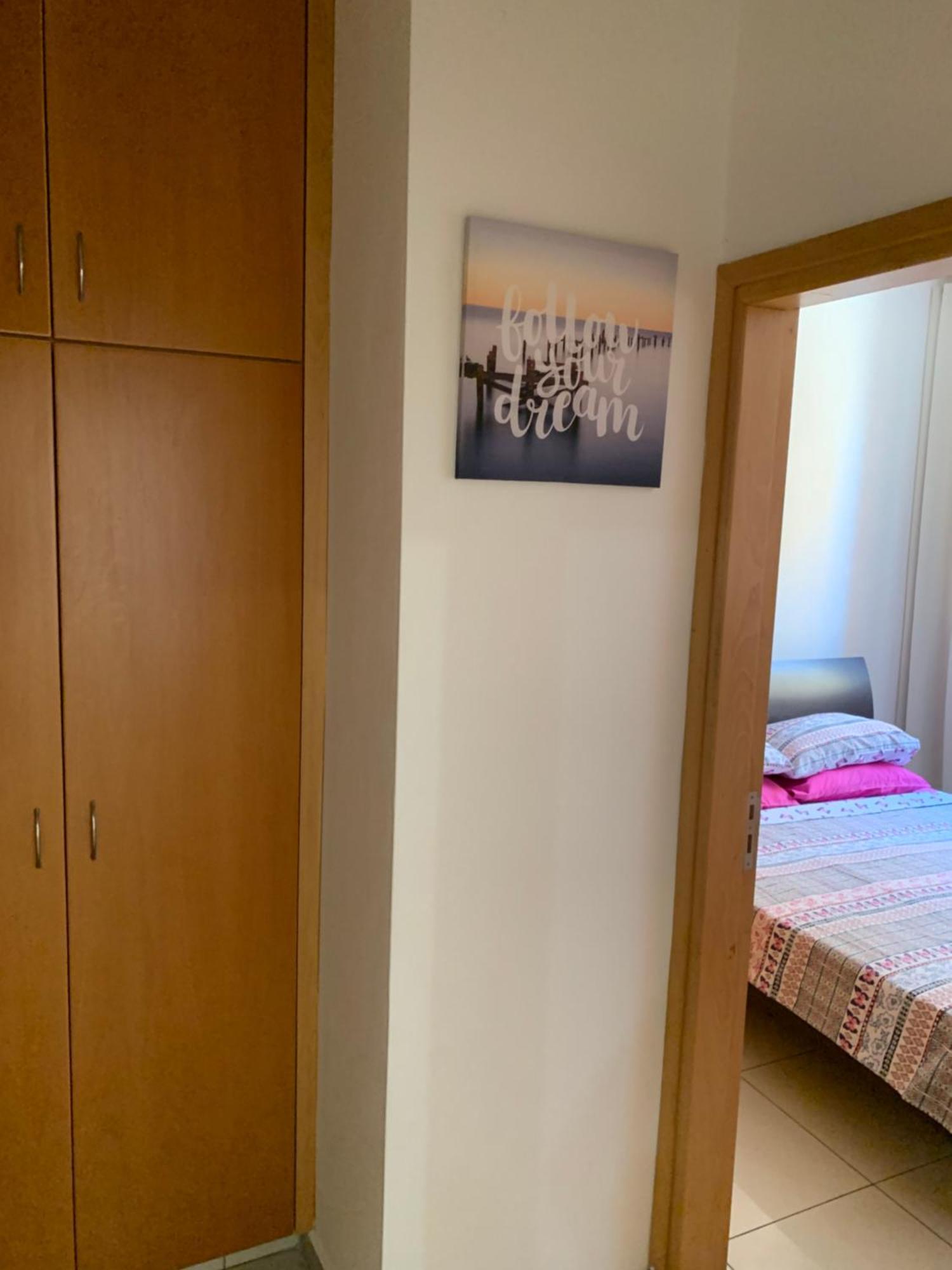 VIP Resort Apartment on Makenzie Beach Larnaca Buitenkant foto